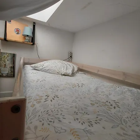 Rose & Stouring - Quartier Montmartre Kapselhotel