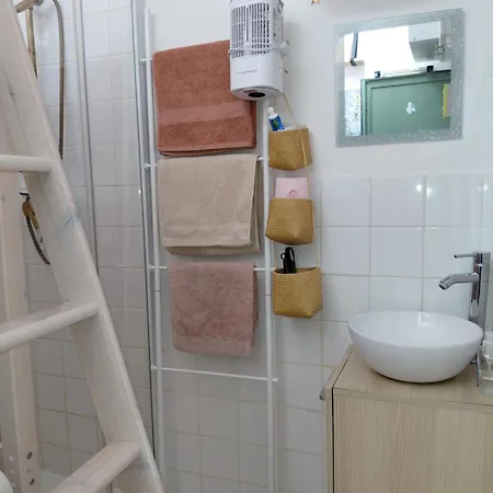 Kapselhotel Rose & Stouring - Quartier Montmartre
