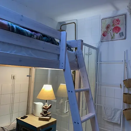 Kapselhotel Rose & Stouring - Quartier Montmartre